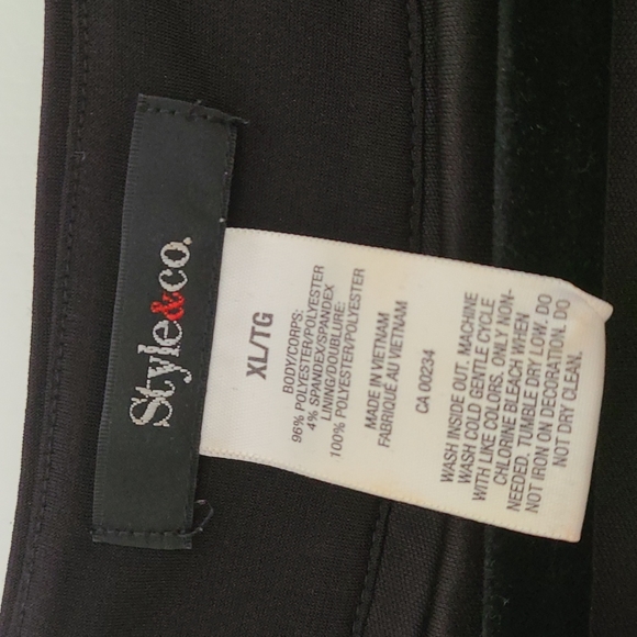 Sleeveless top - Picture 3 of 3